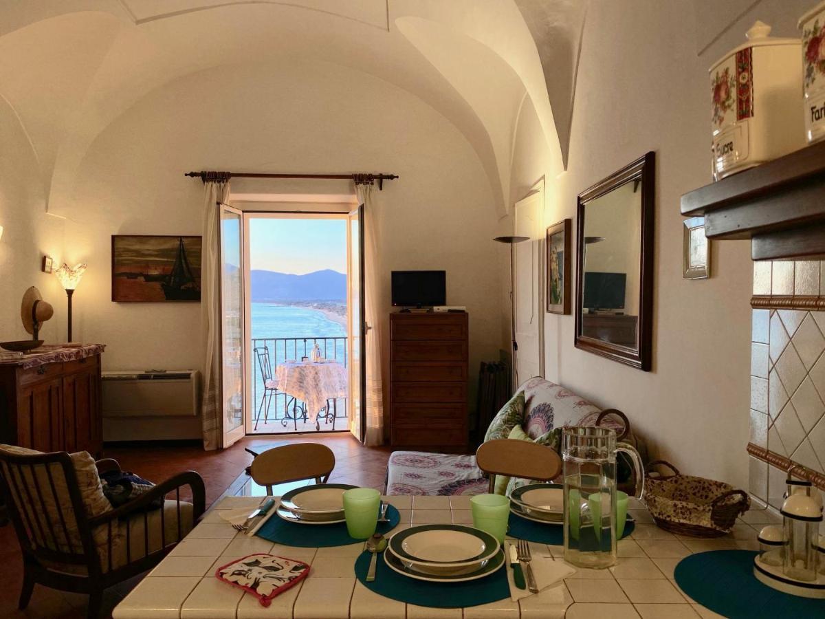 Holidaycasa Romano - Vacanza Nel Cuore Di Sperlonga Zewnętrze zdjęcie