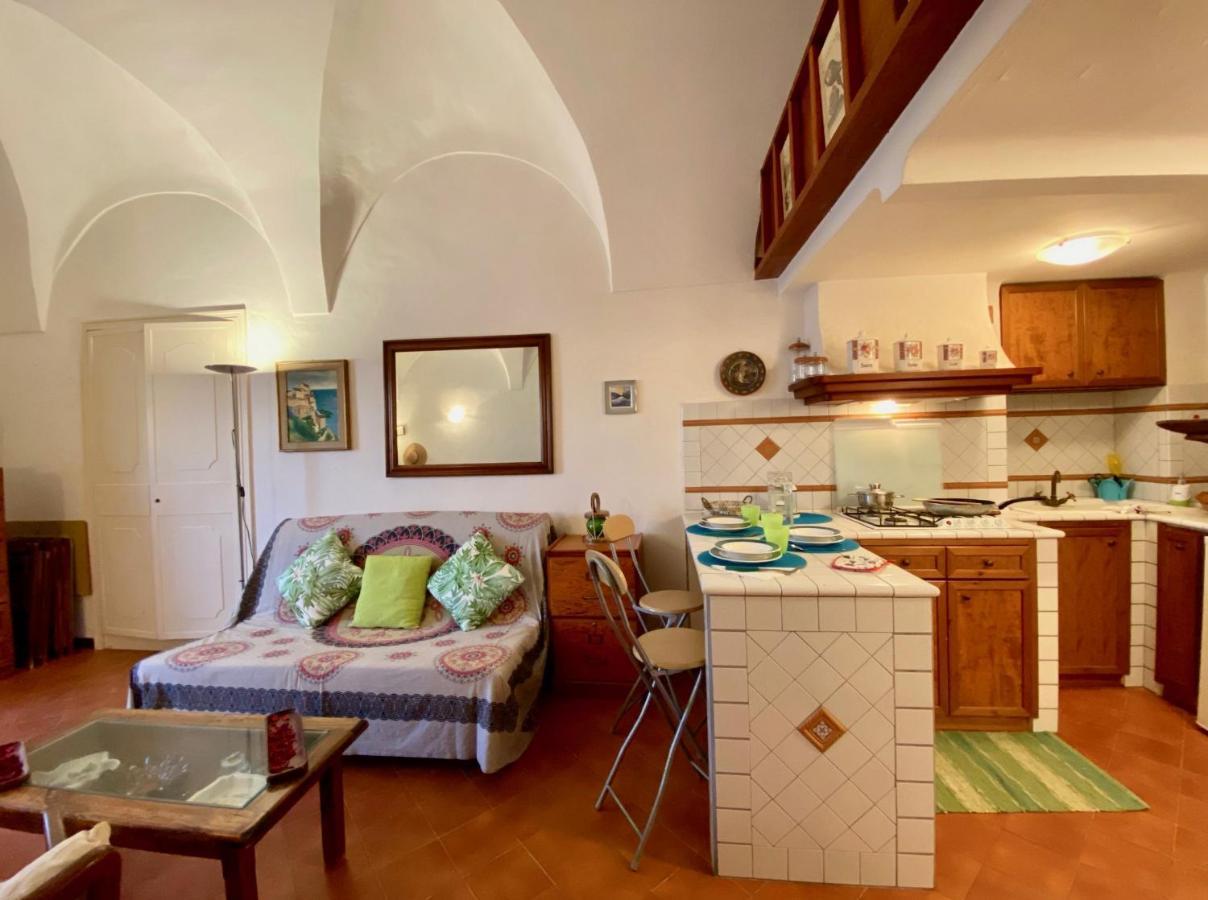 Holidaycasa Romano - Vacanza Nel Cuore Di Sperlonga Zewnętrze zdjęcie