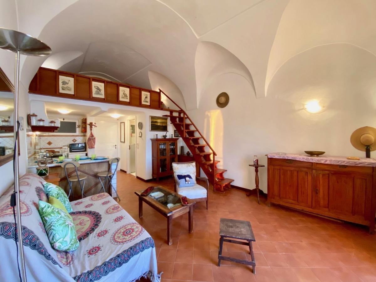 Holidaycasa Romano - Vacanza Nel Cuore Di Sperlonga Zewnętrze zdjęcie