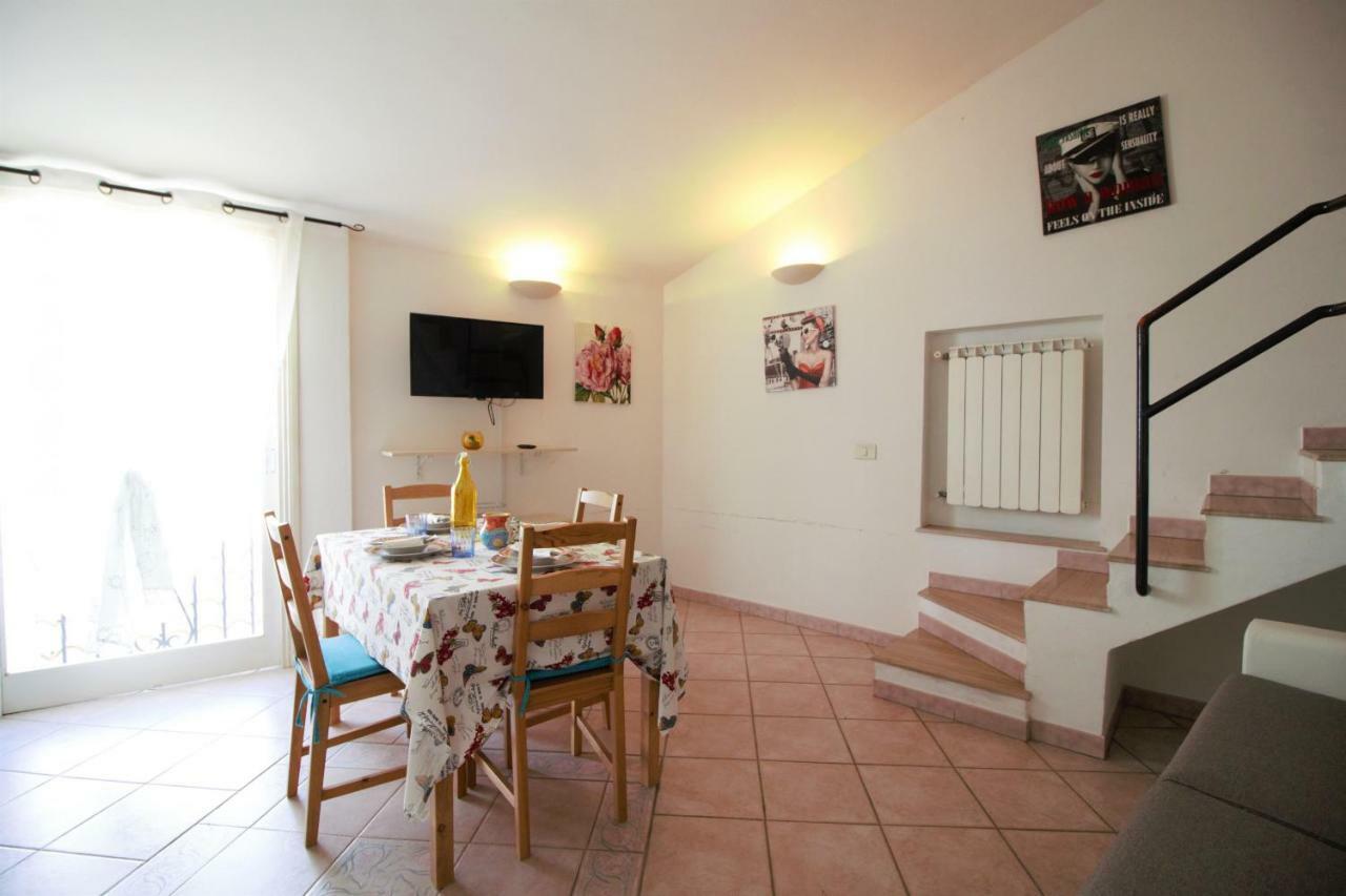 Holidaycasa Romano - Vacanza Nel Cuore Di Sperlonga Zewnętrze zdjęcie