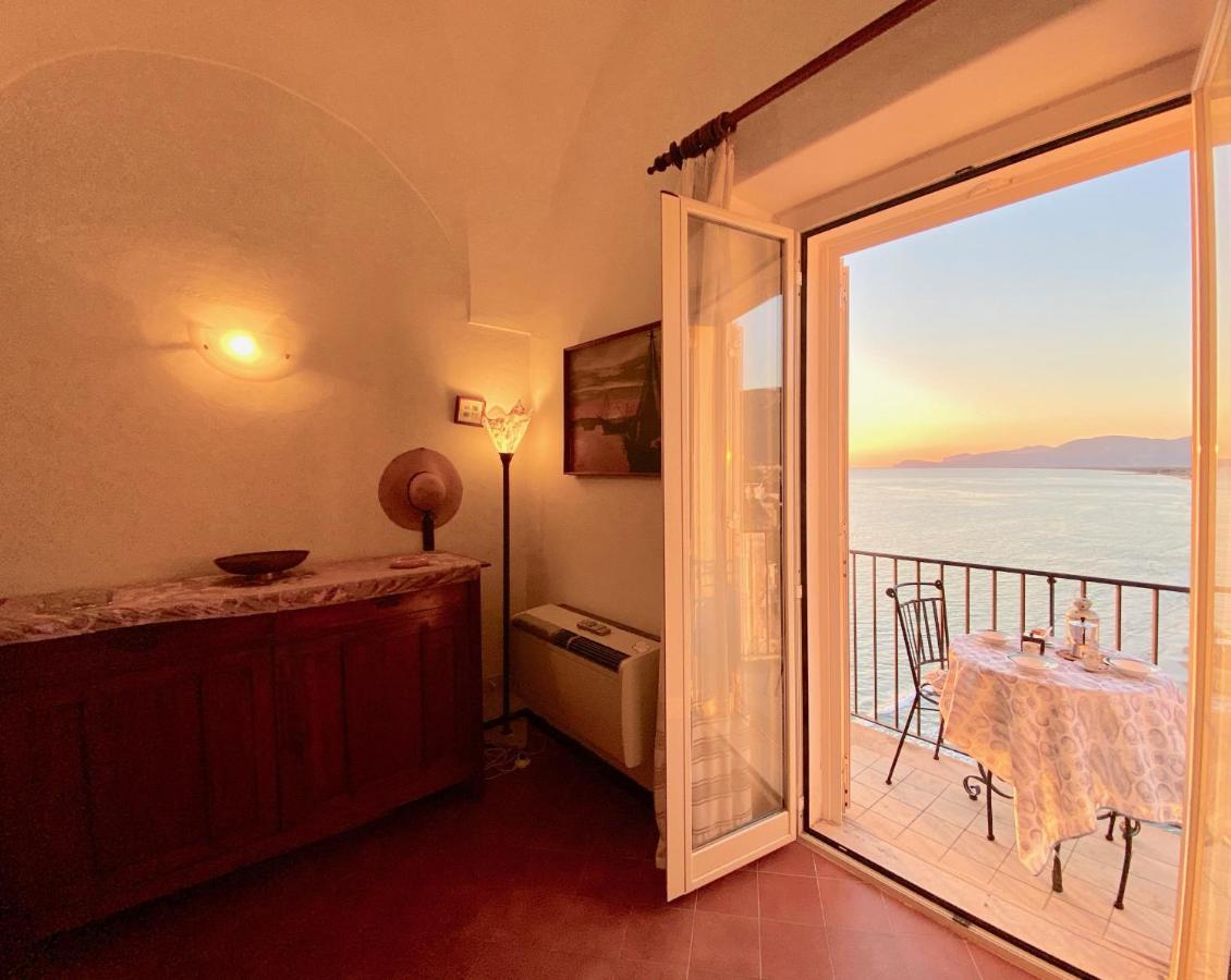 Holidaycasa Romano - Vacanza Nel Cuore Di Sperlonga Zewnętrze zdjęcie